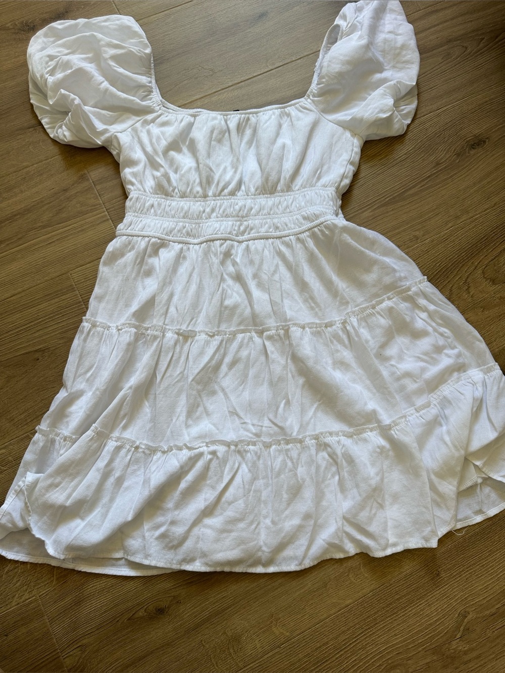 White ruffle short sleeve mini dress